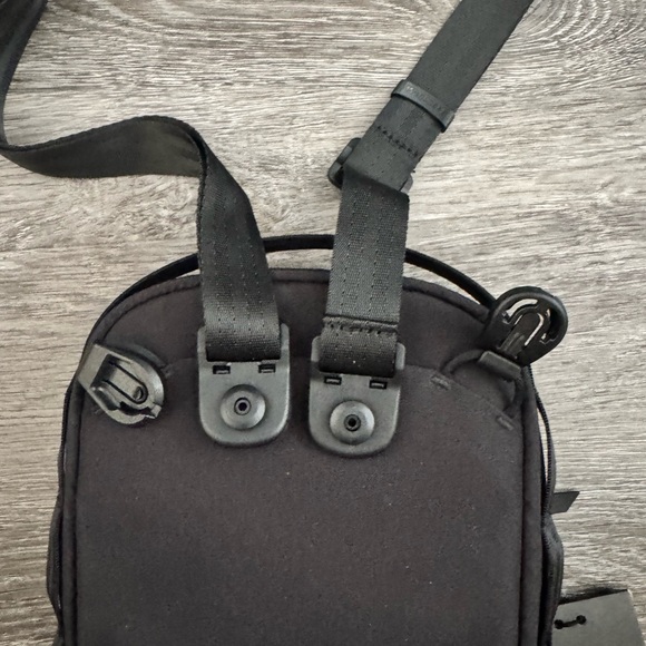 NWT ALPAKA METRO SLING MAX - Picture 8 of 16